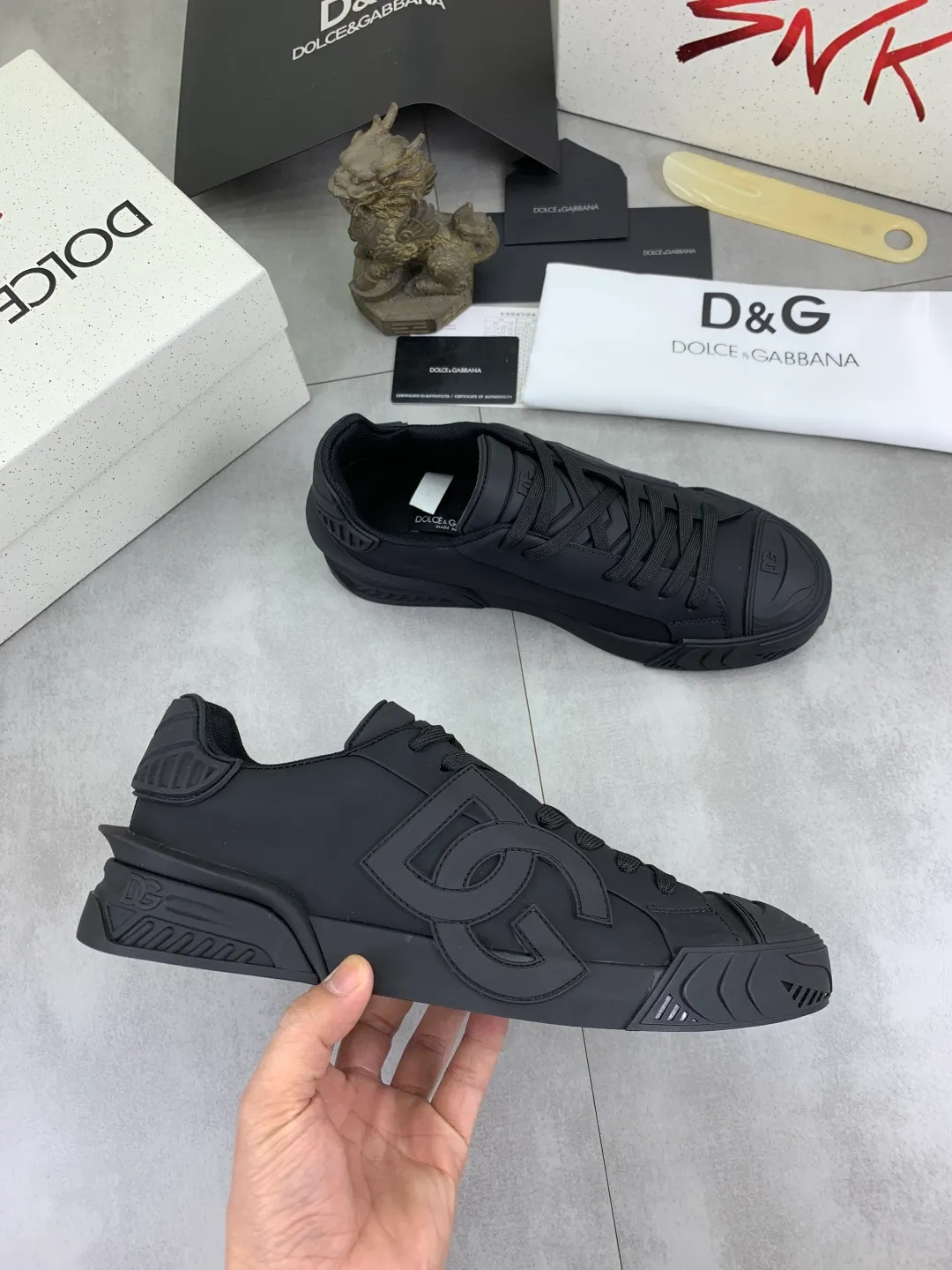 Men's shoes 💰P580💰 [New model] The latest hot style, top original quality, the official website synchronized with "DOLCE&GABBANA [Dolce & Gabbana] ~ High Quality." Effect Low-top casual DG men's shoes, loved by many celebrities, using high-end imported first-layer calfskin splicing logo design + cowhide feet, simple and elegant, perfectly interpreting the latest inspiration for shoes, integrating classics and fashion, luxury dreams, leading fashion Suitable for drivers, light and comfortable to drive, light and breathable for outdoor travel, high-end quality, trustworthy, 5️⃣color🉑️choice! Code number: 38-46